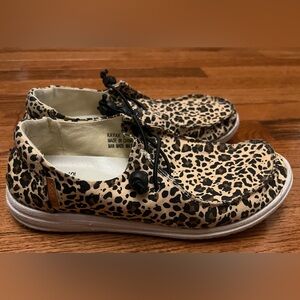 Women Corkys (kayak) brand